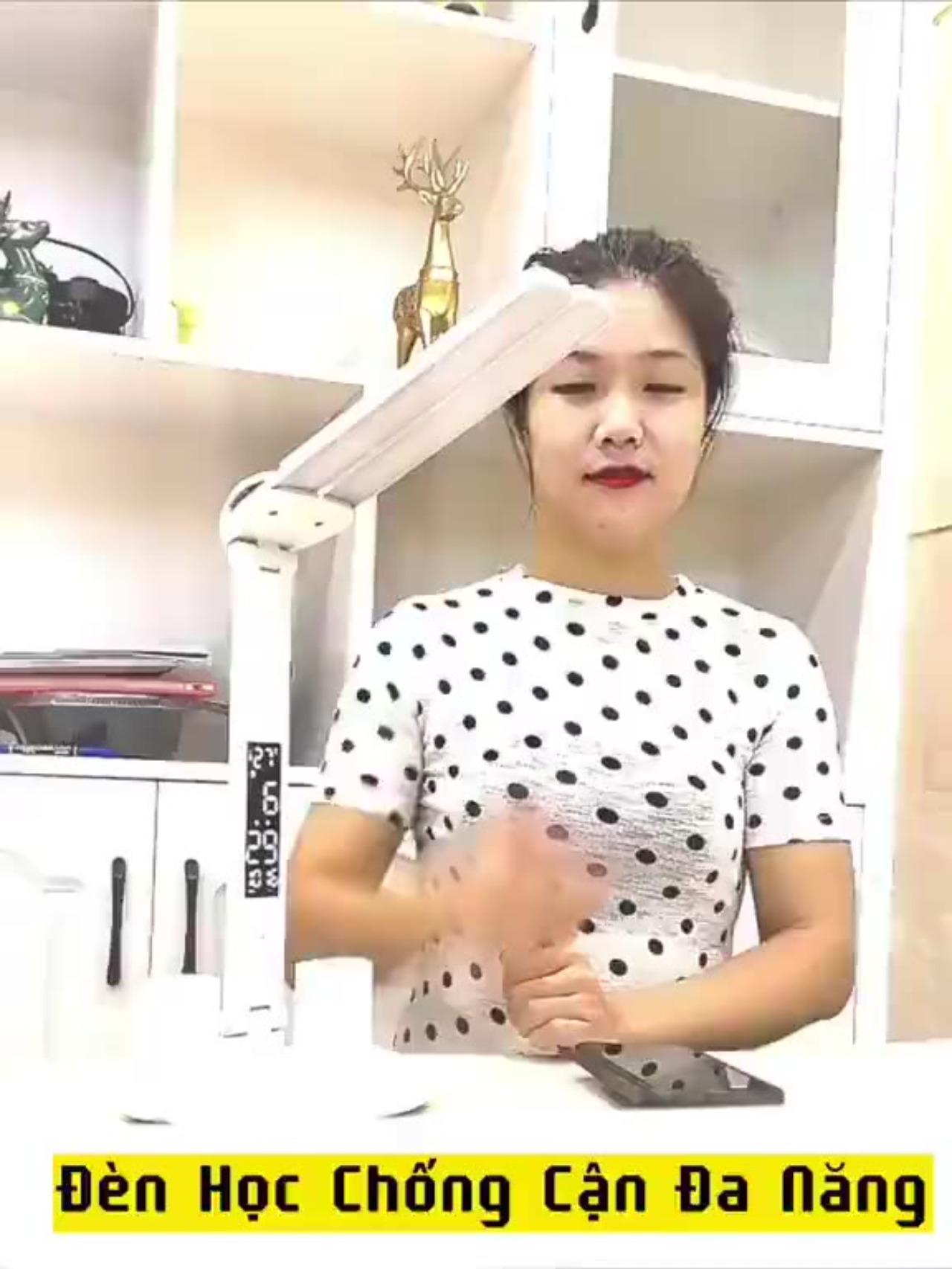 Đèn LED đa năng có đồng hồ